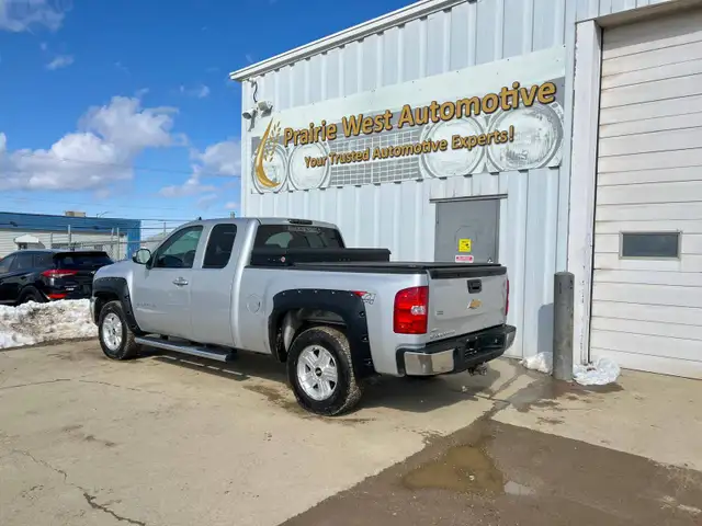 2012 Chevrolet Silverado 1500 Extended Cab 5.3L V8 - Photo 7