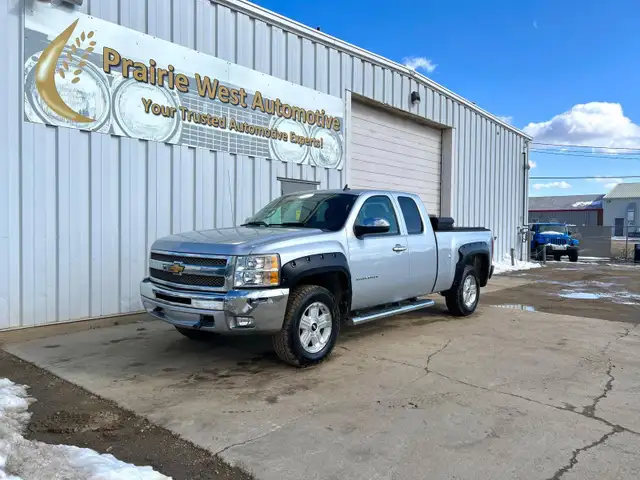 2012 Chevrolet Silverado 1500 Extended Cab 5.3L V8 - Photo 9