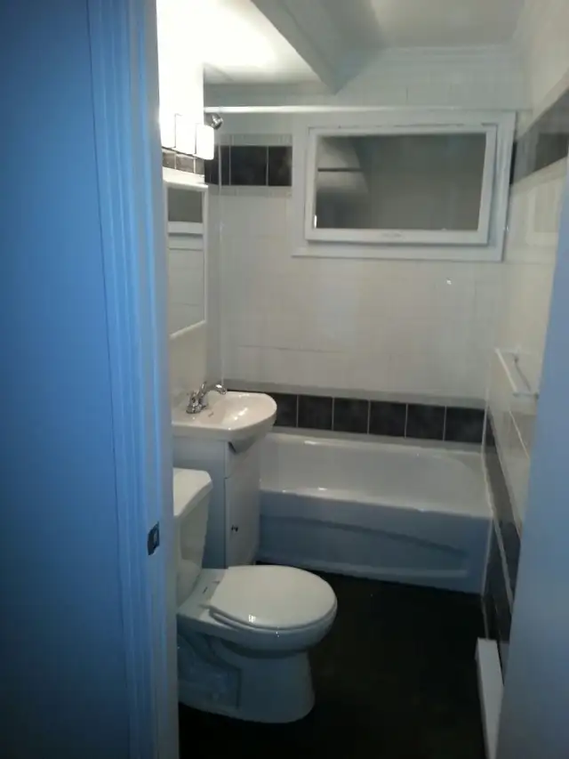 Lasalle: Beau 3 1/2 semi sous-sol, 4 électros inclu,Juillet - Photo 7