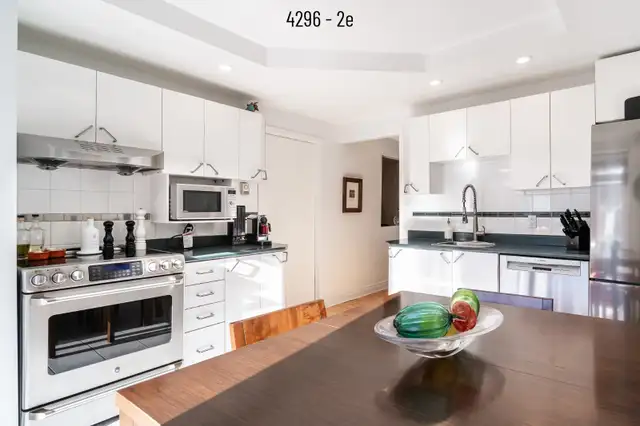 À LOUER - 5 1/2 - 2 chambres   bureau sur le Plateau-Mont-Royal - Photo 2