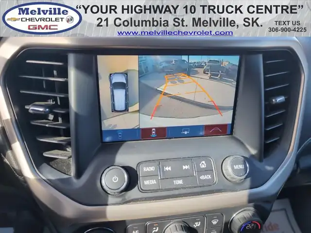 2017 GMC Acadia Denali - Leather Seats - Cooled Seats - Photo 17