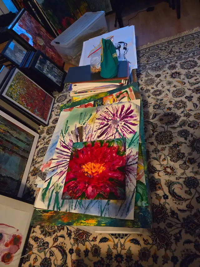 ESTATE CLEARANCE SALE - Photo 2