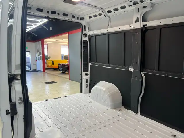2025 Ram ProMaster Cargo Van - Photo 4