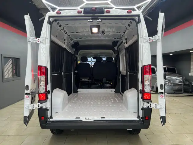 2025 Ram ProMaster Cargo Van - Photo 6