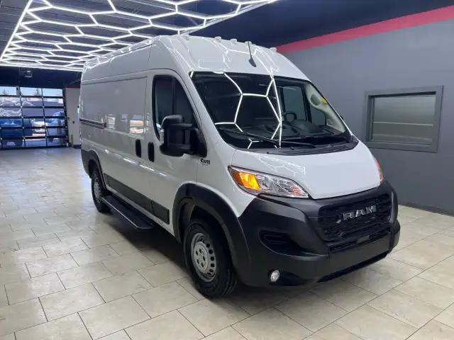 2025 Ram ProMaster Cargo Van - Photo 10