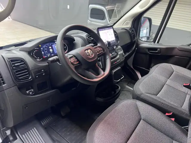 2025 Ram ProMaster Cargo Van - Photo 25
