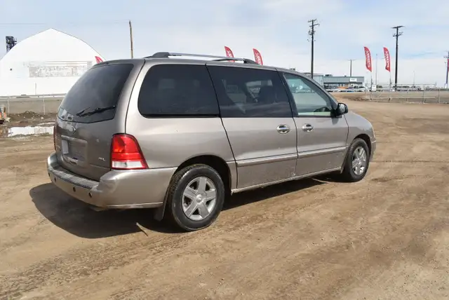 2006 Ford Freestar SEL - Photo 3