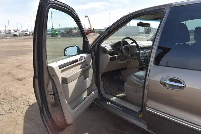 2006 Ford Freestar SEL - Photo 6