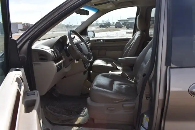 2006 Ford Freestar SEL - Photo 8