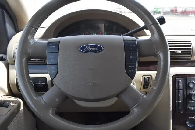 2006 Ford Freestar SEL - Photo 11