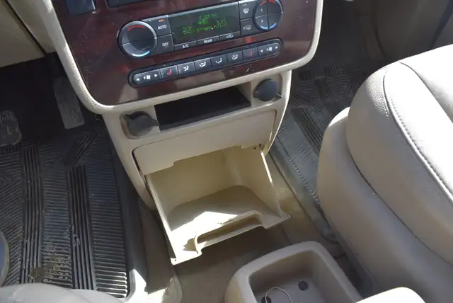 2006 Ford Freestar SEL - Photo 13