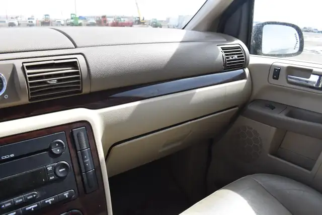 2006 Ford Freestar SEL - Photo 14