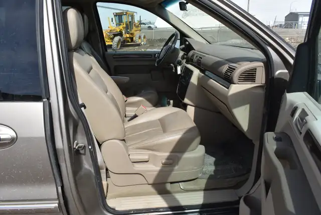 2006 Ford Freestar SEL - Photo 27