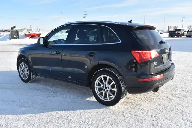 2010 Audi Q5 3.2 quattro Premium - Photo 2