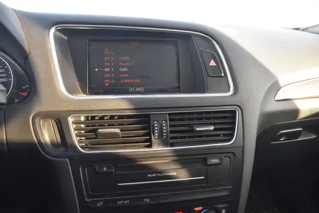 2010 Audi Q5 3.2 quattro Premium - Photo 11