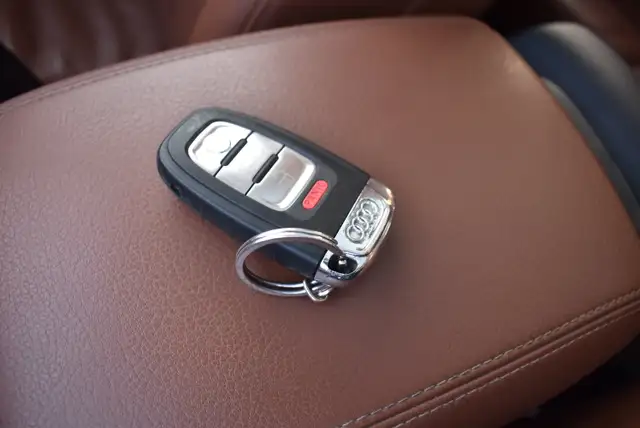 2010 Audi Q5 3.2 quattro Premium - Photo 16