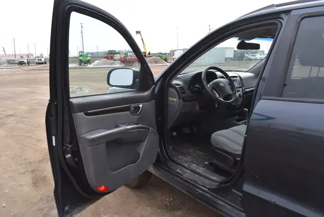 2011 Hyundai Santa Fe GL 2.4 FWD - Photo 6