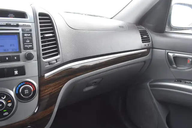 2011 Hyundai Santa Fe GL 2.4 FWD - Photo 13