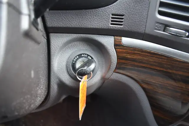 2011 Hyundai Santa Fe GL 2.4 FWD - Photo 15