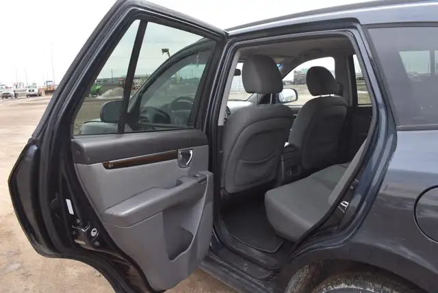 2011 Hyundai Santa Fe GL 2.4 FWD - Photo 16