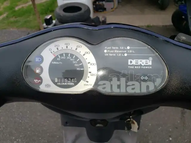 DERBI 50 ATLANTIS 2009 - Photo 2