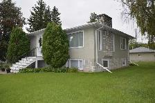 Fully furnished basement suites for $400