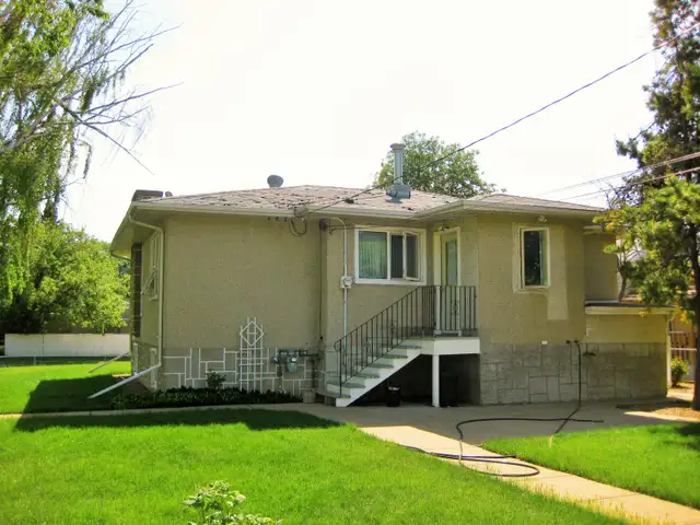 Fully furnished basement suites for $400 - Photo 2