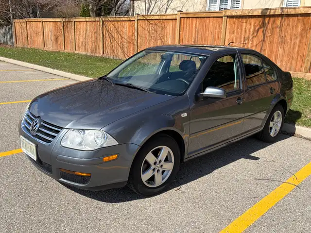 VW City Jetta Sedan 2008 - Photo 2