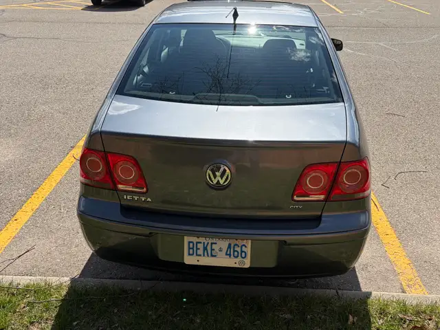 VW City Jetta Sedan 2008 - Photo 6