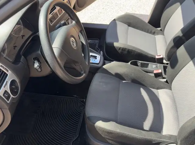 VW City Jetta Sedan 2008 - Photo 9