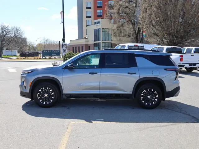 2025 Chevrolet Traverse - Photo 8
