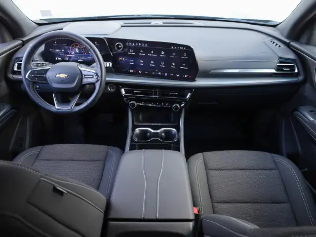 2025 Chevrolet Traverse - Photo 12