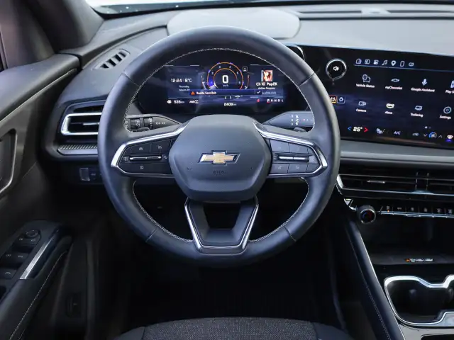 2025 Chevrolet Traverse - Photo 13