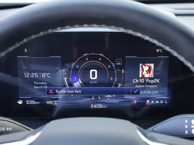 2025 Chevrolet Traverse - Photo 14