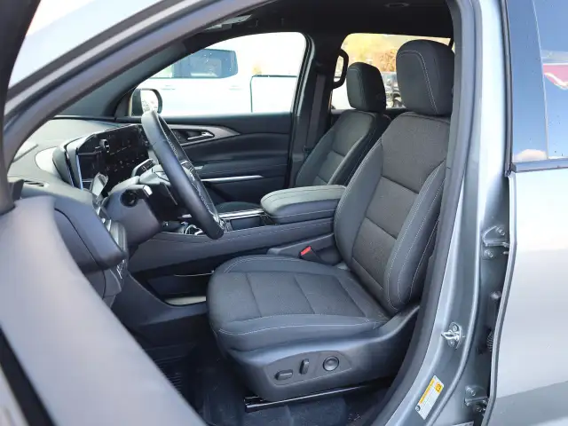 2025 Chevrolet Traverse - Photo 17