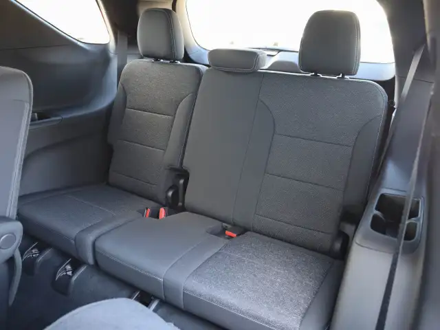2025 Chevrolet Traverse - Photo 19