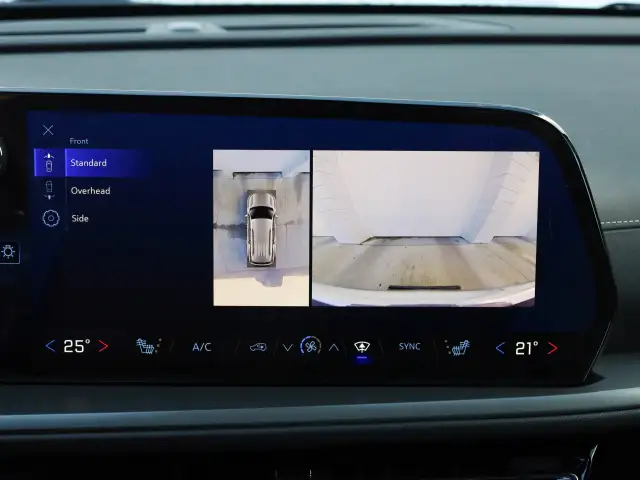 2025 Chevrolet Traverse - Photo 20