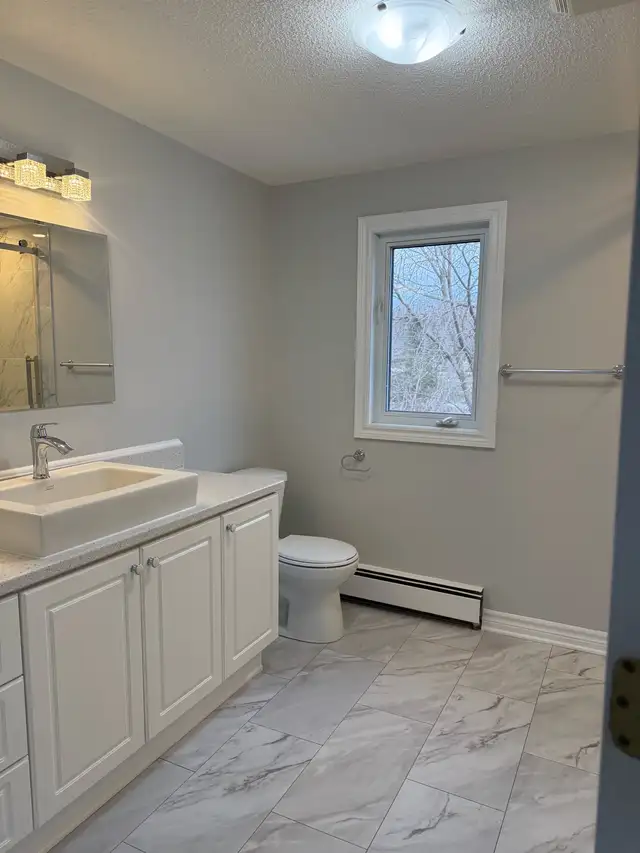 For rent Embrun. Large 3 bedrooms and 2 bathrooms - Photo 5