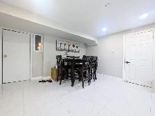 Private Room with Parking - Photo 2