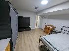 Private Room with Parking - Photo 5