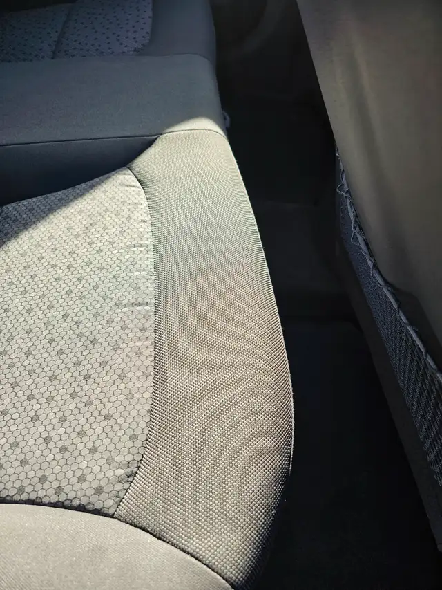 2017 HYUNDAI  IONIQ HYBRID SEL HATCHBACK TOTALLY SPOTLESS - Photo 19