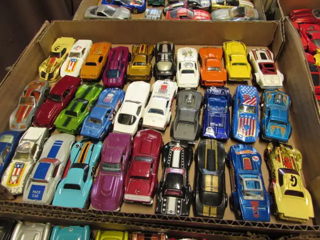 Hot Wheels  Chevrolet Corvette collection, 165 cars total - Photo 4