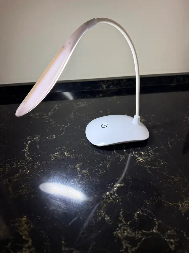 Touch Trilight Desk Lamp - Photo 2