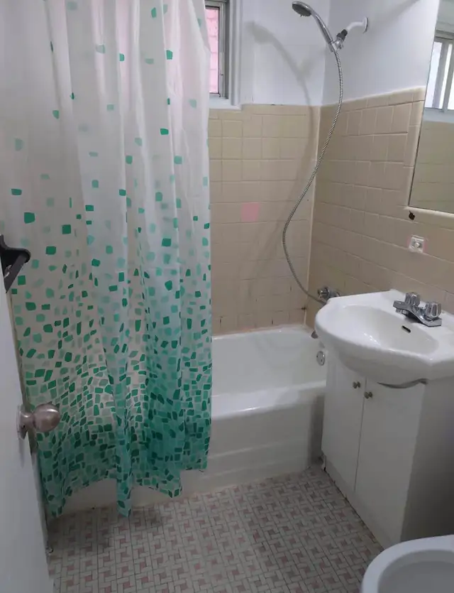 3 1/2 LEASE TRANSFER - Photo 5