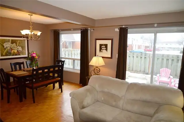 3 Beds,1 Bath,Appliances,A.C.Garage,Patio,whole townhouse - Photo 4