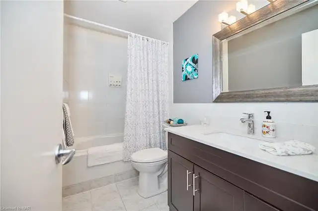 3 Beds,1 Bath,Appliances,A.C.Garage,Patio,whole townhouse - Photo 7