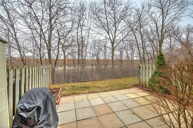 3 Beds,1 Bath,Appliances,A.C.Garage,Patio,whole townhouse - Photo 10