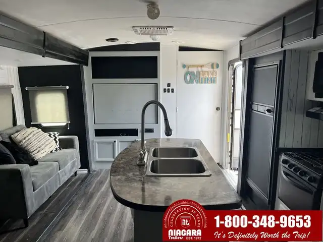 2016 HEARTLAND MALLARD M30 Travel Trailer - Photo 7