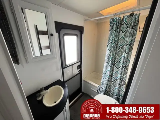 2016 HEARTLAND MALLARD M30 Travel Trailer - Photo 22