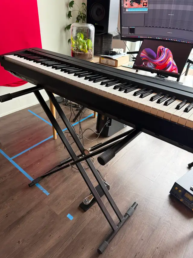 Yamaha P45B 88-Key Weighted Piano – Excellent Condition - Photo 2